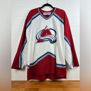 CCM Colorado Avalanche hockey jersey men’s XL red and white